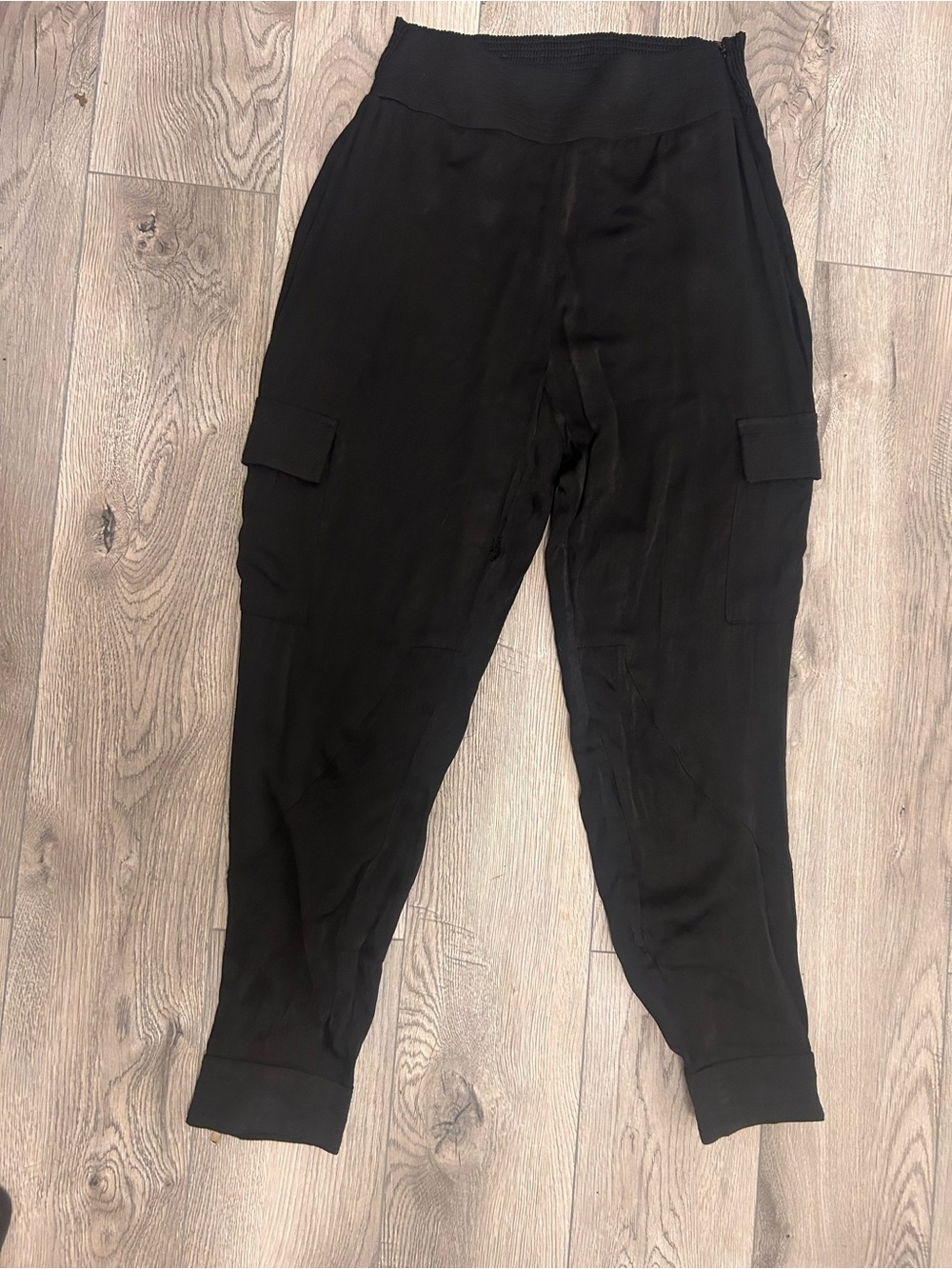 Silky cargo joggers- Bebe XS gold zip bottoms